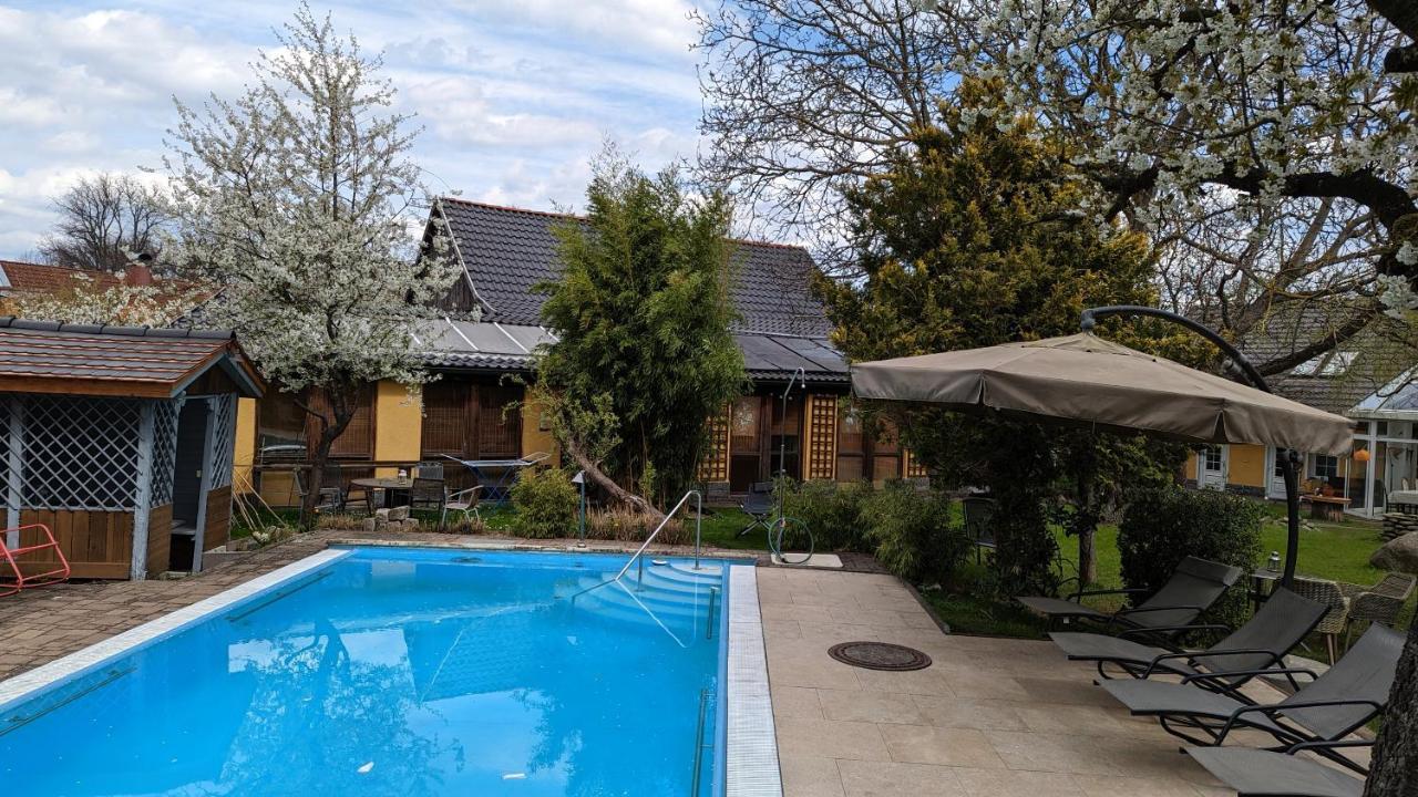 Fuenf Linden Hotel Straupitz Kültér fotó
