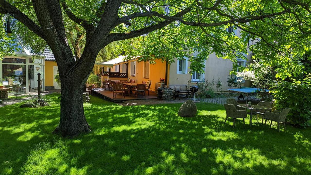 Fuenf Linden Hotel Straupitz Kültér fotó