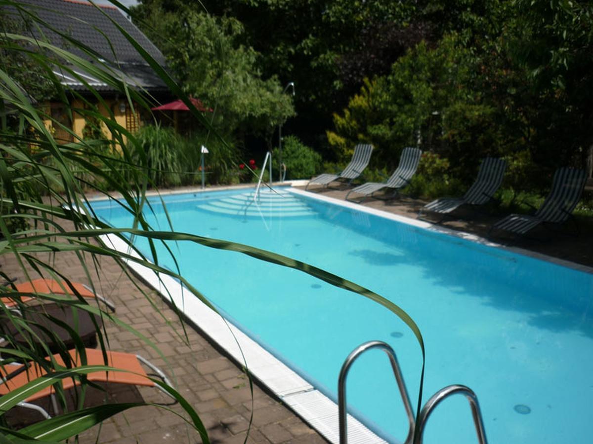 Fuenf Linden Hotel Straupitz Kültér fotó